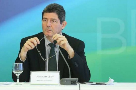Levy diz que País vive fase de desconforto, com alta do desemprego e da inflação